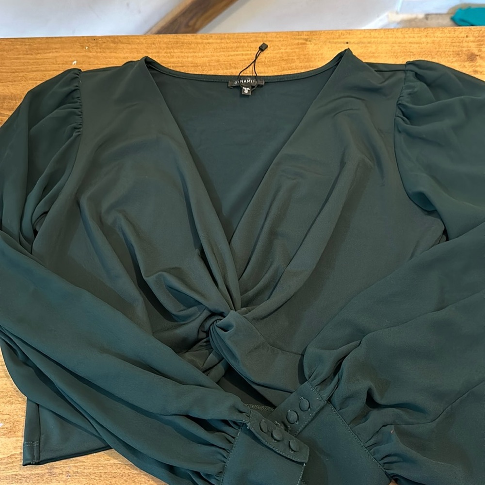 Dynamite crops knotted front blouse XL